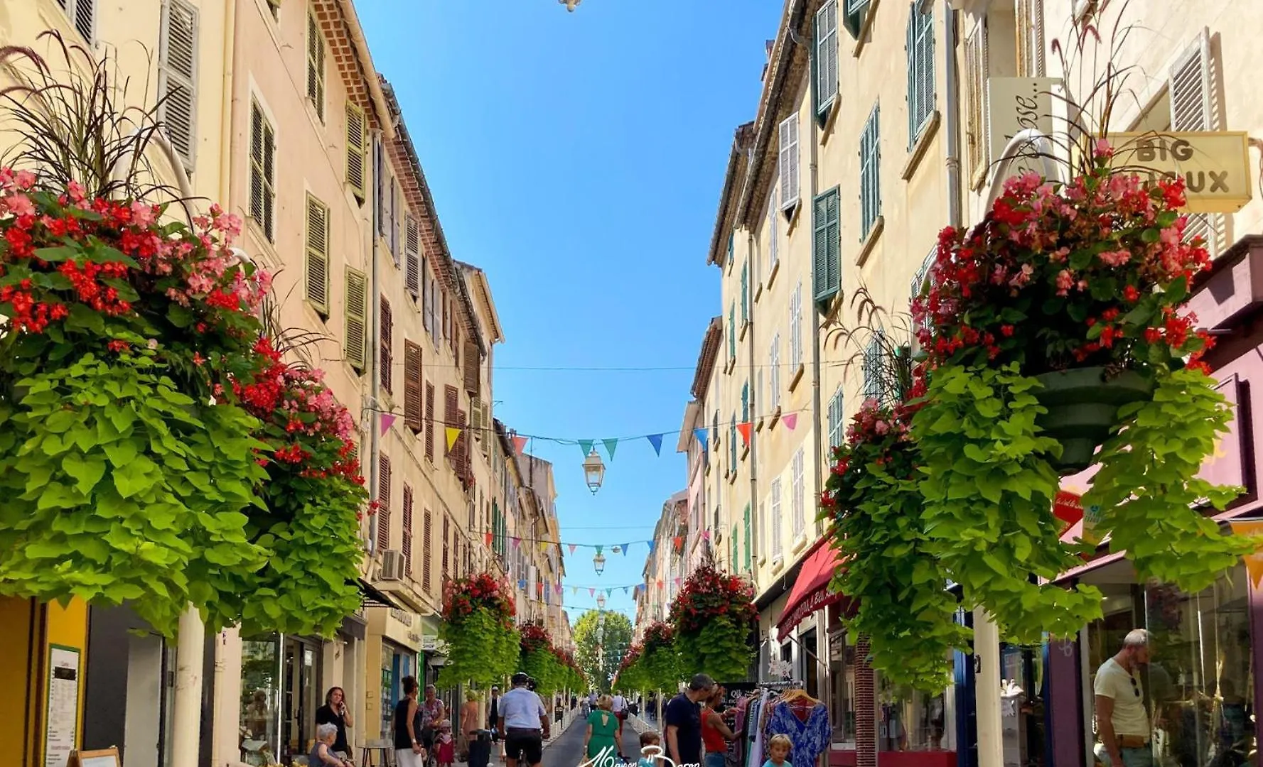 Un Loft D Exception Au Coeur De Toulon 4 Chambres Wifi França